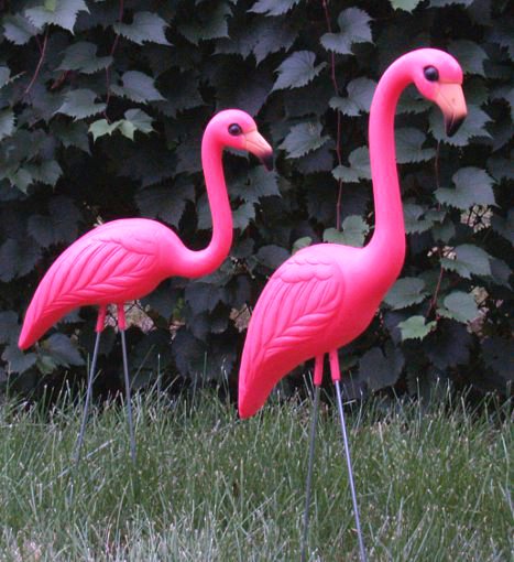 Classic PINK FLAMINGOS Yard/Lawn Ornaments - Set of 10